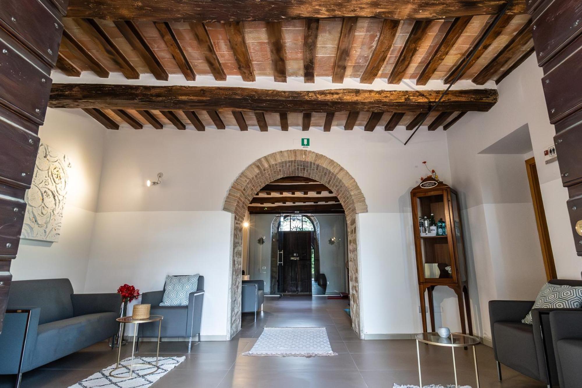 Tenuta Borgo San Michele Gubbio Luaran gambar